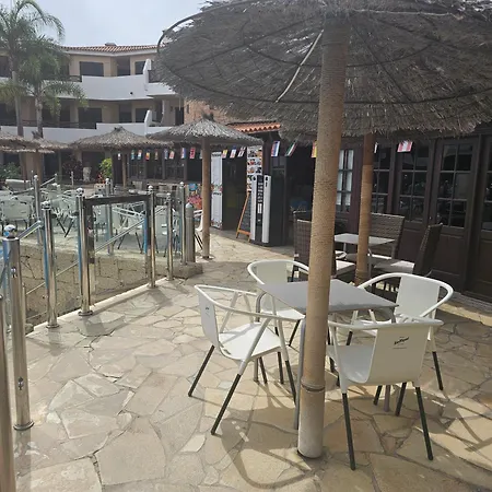 Daire Albatros Oasis Park Ocean, Teide View, Heated Swimming Pool *